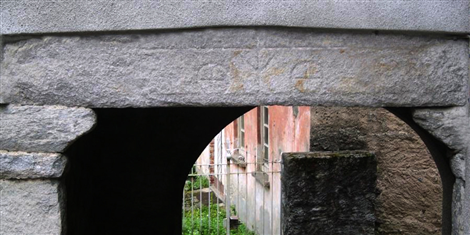 Nonio - portale di vicolo Tavola