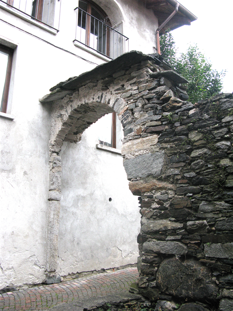 Abitato di Oira - particolare 1